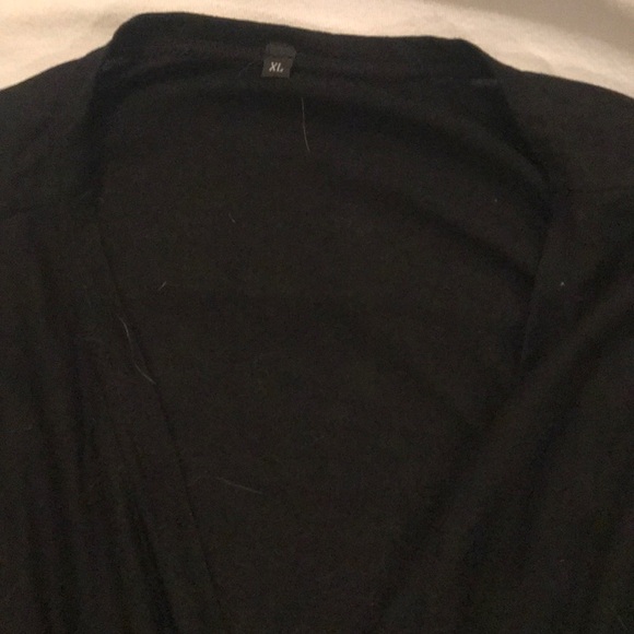 Adorable Black with White Shaw - Picture 2 of 8